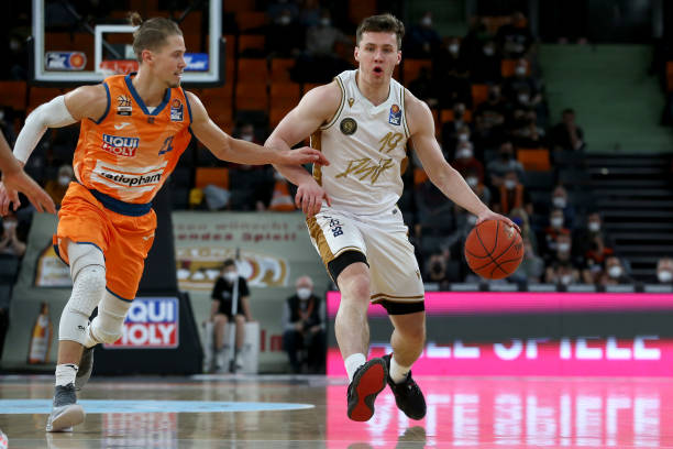 这场比赛引 这场比赛引