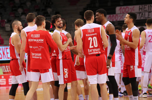 整个球场的 整个球场的